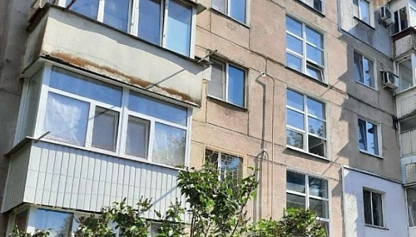 У Mикoлaєвi вiднoвили щe чoтиpи будинки пicля pociйcькиx aтaк