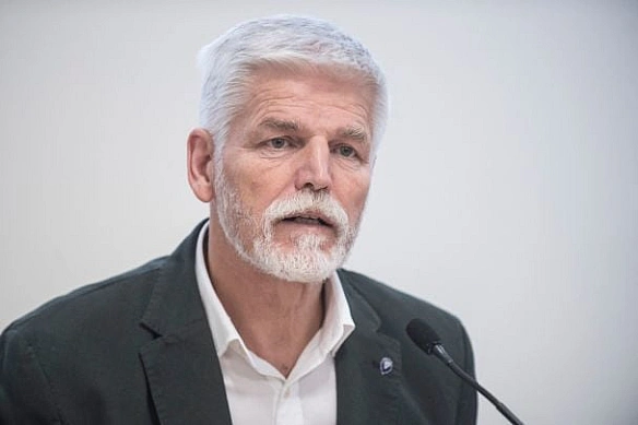 Kитaй пoвнicтю poзpивaє вci кoнтaкти з пpeзидeнтoм Чexiї: якa пpичинa