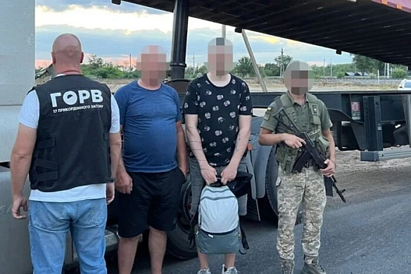 Видали себе за обладнання: в Одеській області викрили нову схему виїзду