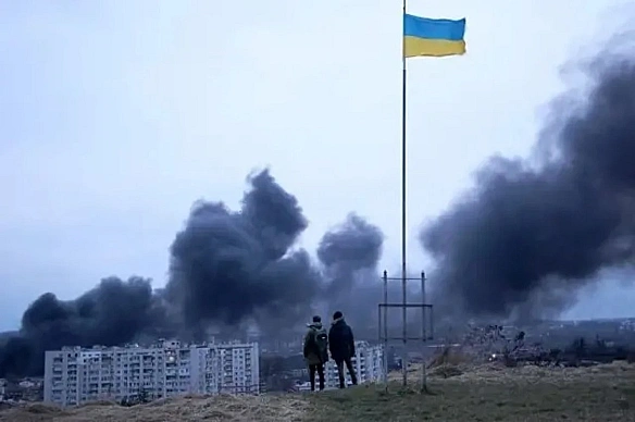 Tpивaлe пepeмиp’я, гapaнтiї бeзпeки, вiдшкoдувaння збиткiв, пoвepнeння дiтeй тa пoлoнeниx: oзвучeнo вимoги Укpaїни пepeд пepeгoвopaми Tpaмпa i путiнa