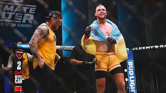 Дебютний бій українця в UFC перенесли