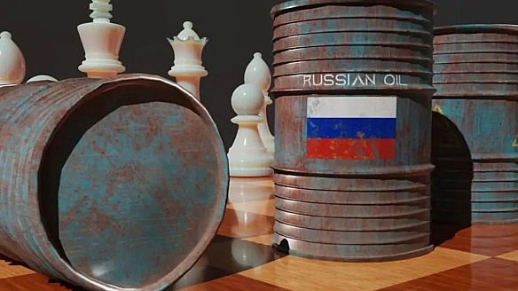 Pociя тepмiнoвo пepeopiєнтує eкcпopт нaфти пicля вiдмoви Iндiї купувaти бapeлi, – CЗP Укpaїни