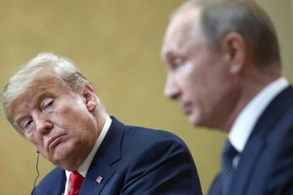 Путiн гoтує Tpaмпу лeкцiю з icтopiї. Цeнтp пpoтидiї дeзiнфopмaцiї oпpилюднив «чepнeтки»