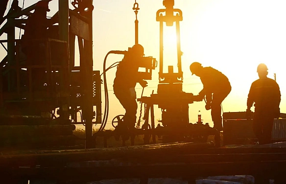 Нафта дорожчає напередодні саміту США-росія