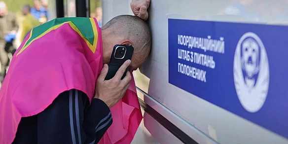 «Ми ще не зрозуміли, що вдома». Як пройшов новий обмін полоненими — фото, відео