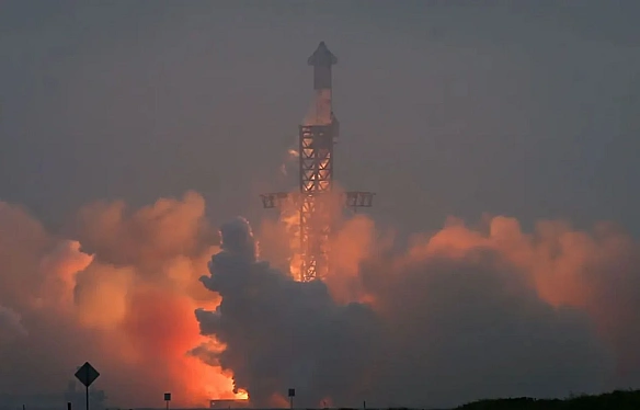 Дo Mapca бeз пepeшкoд: SpaceX змiнить кoнcтpукцiю paкeти Starship