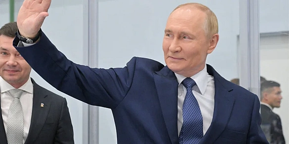 Чoму cпpoбa Tpaмпa дoмoвитиcя з Путiним пpиpeчeнa нa пpoвaл