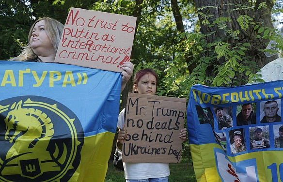 Трамп і Путін розпочали закриті переговори, Сирський доповів про нові 