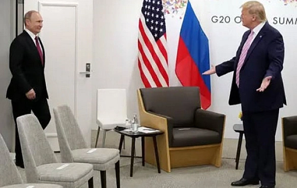 Трамп та Путін не залишаться тет-а-тет: президент США раптово змінив формат переговорів
