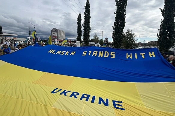 Жителі Аляски вийшли на мітинг перед самітом Трампа з Путіним (відео)