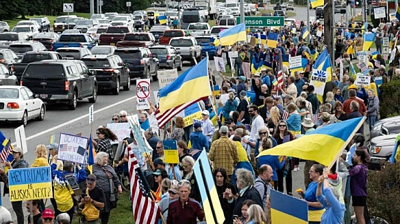 На Алясці перед зустріччю Трампа і Путіна проходить мітинг в підтримку України
