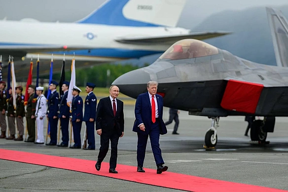 Трамп може запропонувати економічні та політичні поступки кремлю в обмін на припинення вогню - CNN