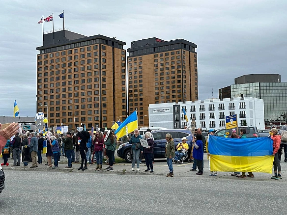 В Анкориджі проходить проукраїнська акція під час зустрічі Трампа і Путіна