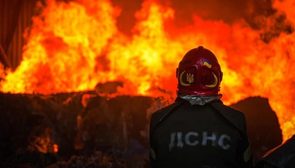 На Дніпропетровщині після атаки дронів спалахнули пожежі на території сільгосппідприємств