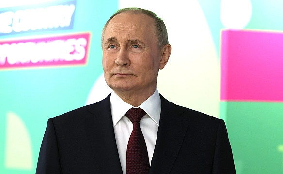 Готовий до зустрічі? Путін цікаво відреагував на питання ЗМІ про Зеленського