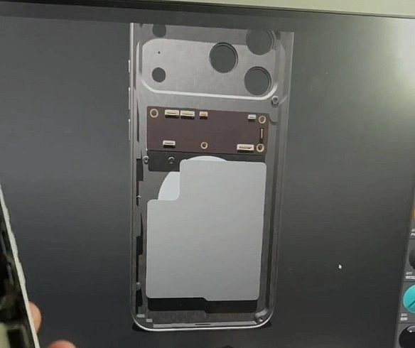 iPhone 17 Pro Max показав внутрішню конструкцію до офіційного анонсу