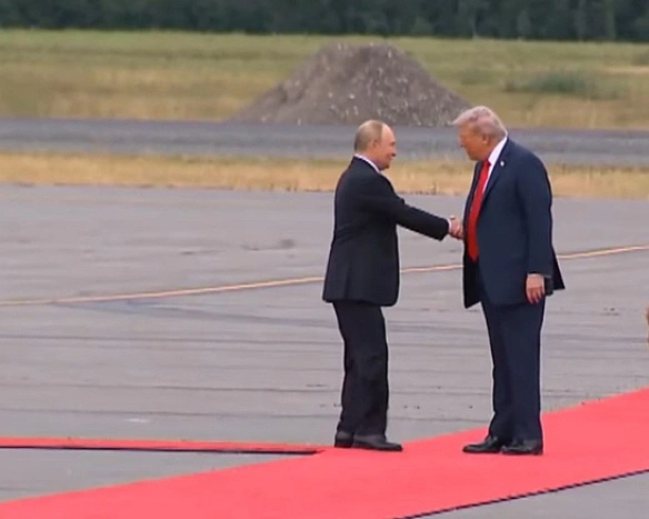 Трамп після зустрічі з Путіним розповів, коли настане мир в Україні