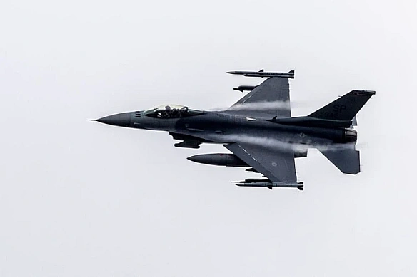 Чому F-16 став найпопулярнішим винищувачем у світі