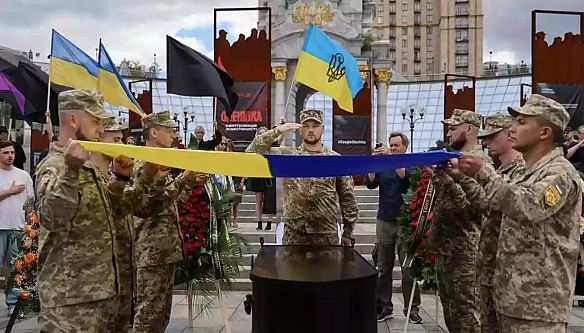У Києві попрощалися із загиблим художником, військовим Давидом Чичканом