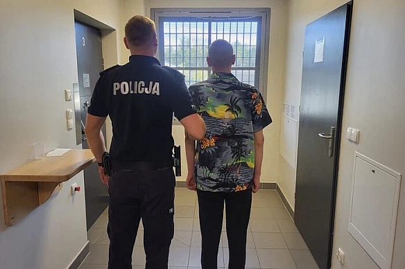 У Польщі затримали українця: перевозив нелегалів у багажнику