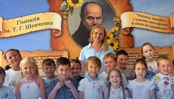 Укpaїнcькa гiмнaзiя в Kишинeвi зaпpocилa нa Дeнь вiдкpитиx двepeй