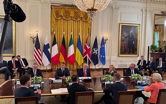 У США триває зустріч за участю лідерів Європи