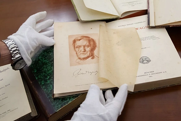 В Україну повернули історичні раритети: рідкісні книги ХІХ – початку ХХ століття були вивезені під час Другої світової війни