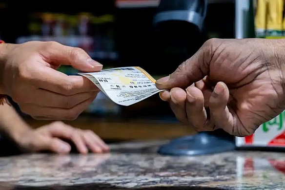 Джекпот Powerball 2025: 605 мільйонів доларів та шанси на виграш