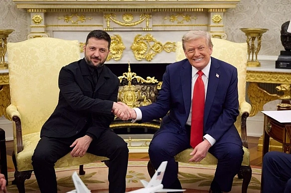 З’явилося відео, як Трамп готувався до зустрічі із Зеленським