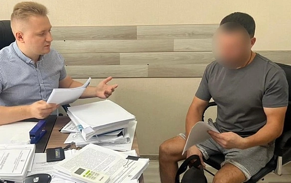 Киянин виманив у вдови бійця 480 тис. грн, щоб 