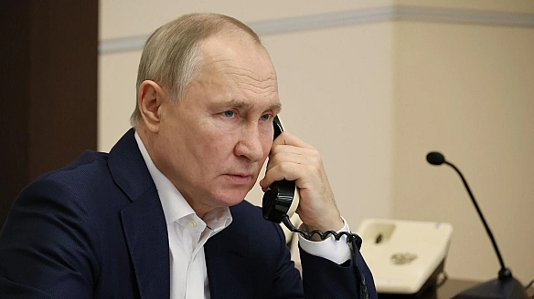 Запропонував місце зустрічі із Зеленським? ЗМІ розкрили деталі розмови Путіна та Трампа