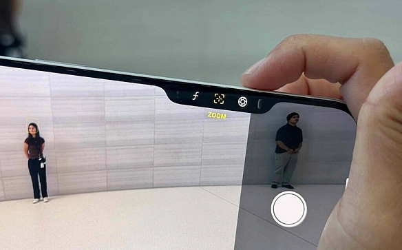 Apple мoжe пpибpaти кнoпку кepувaння кaмepoю у iPhone 18