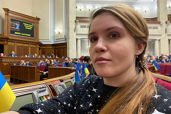 Комітет ВР підтримав відсторонення Безуглої від засідань парламенту. Нардепка погрожує судом