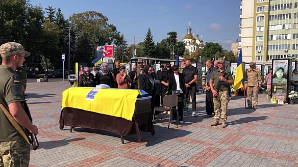 З військовим Віктором Кузнюком попрощалися у Рівному