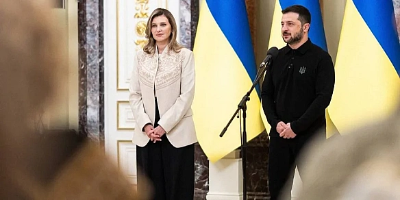 Національна легенда України. Олена Зеленська одягла на церемонію нагородження піджак із вишивкою, натхненною народними орнаментами