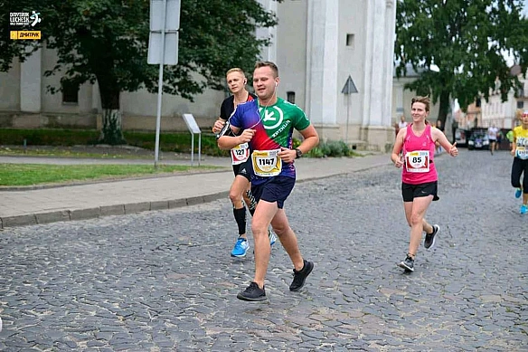Біг пам’яті й сили: у Луцьку відбудеться благодійний забіг MHP Run4Victory на підтримку військових
