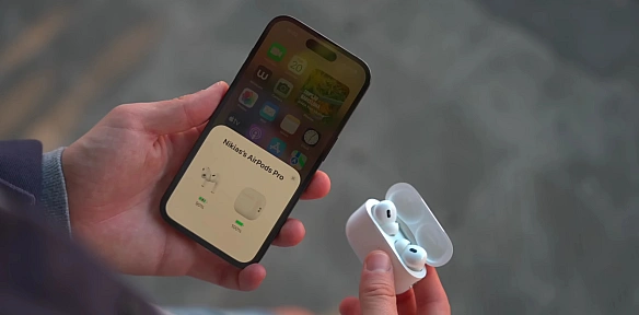 Багато хто й не здогадується: дві приховані функції роблять AirPods набагато кращими за інші навушники