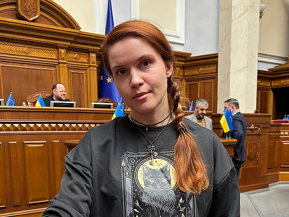 Безугла проти всіх: нардепку не змогли вигнати з засідань і вона знову свариться з Гончаренком (фото, відео)
