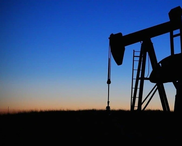 Ціни на нафту реагують на невизначеність щодо війни в Україні