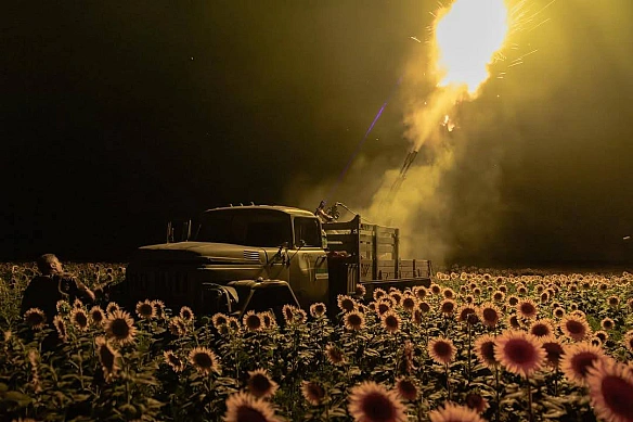 Зеленський показав важкі бої на фронті — щемливі кадри