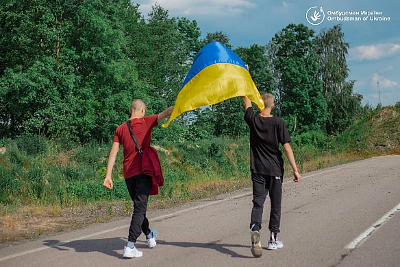 З окупації на підконтрольні Україні території вдалося повернути двох хлопців