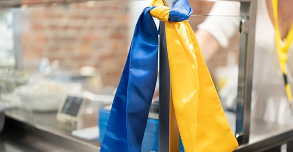 Майже 83% громадян хотіли б будувати своє майбутнє в Україні, — опитування