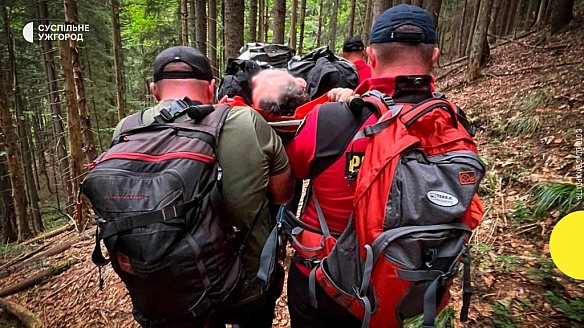 На Закарпатті 26-річний турист із міста Бахмут зірвався в урвище й загинув