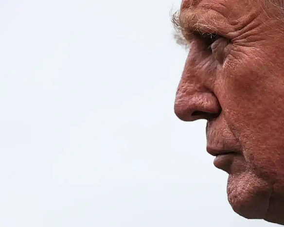 Адміністрація Трампа публікує матеріали справи Епштейна для контролю наративу