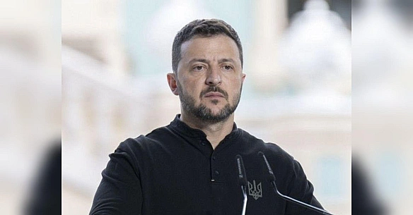 Ми не подаруємо ворогу жодного сантиметра: президент звернувся до українців у День прапора