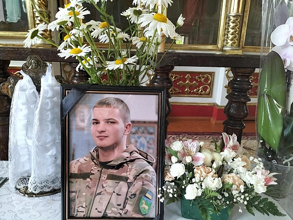 На Волині брату полеглого 23-річного бійця передали його посмертний орден