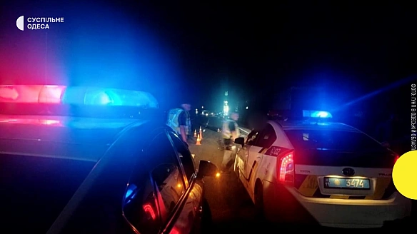 На людину наїхали дві автівки: смертельна ДТП сталась у селищі Авангард