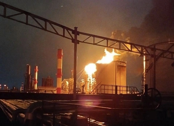 У росії дрони атакували порт Усть-Луга та нафтопереробний завод