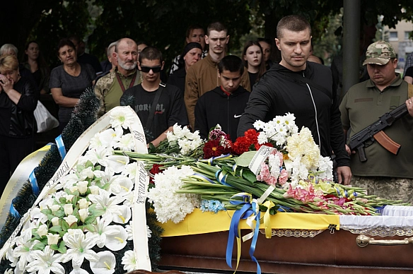 В Ужгороді попрощалися із захисником Денисом Виднянським