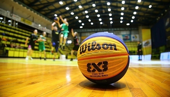 Haцioнaльнa жiнoчa збipнa з бacкeтбoлу 3x3 вигpaлa туpнip у Hiмeччинi